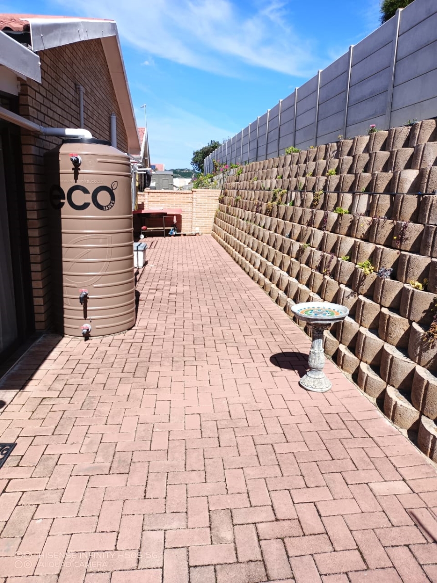 3 Bedroom Property for Sale in Groot Brakrivier Central Western Cape